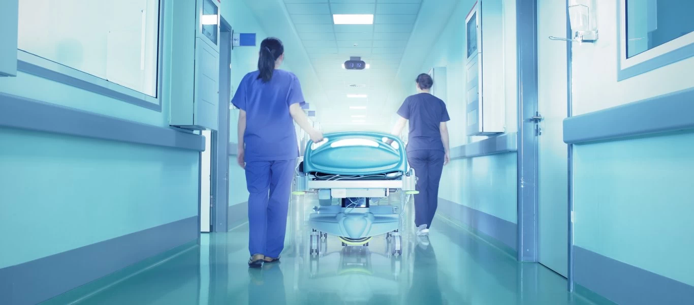 Αλλοδαπός θετικός στον κορωνοϊό το «έσκασε» από το νοσοκομείο «Παμμακάριστος»